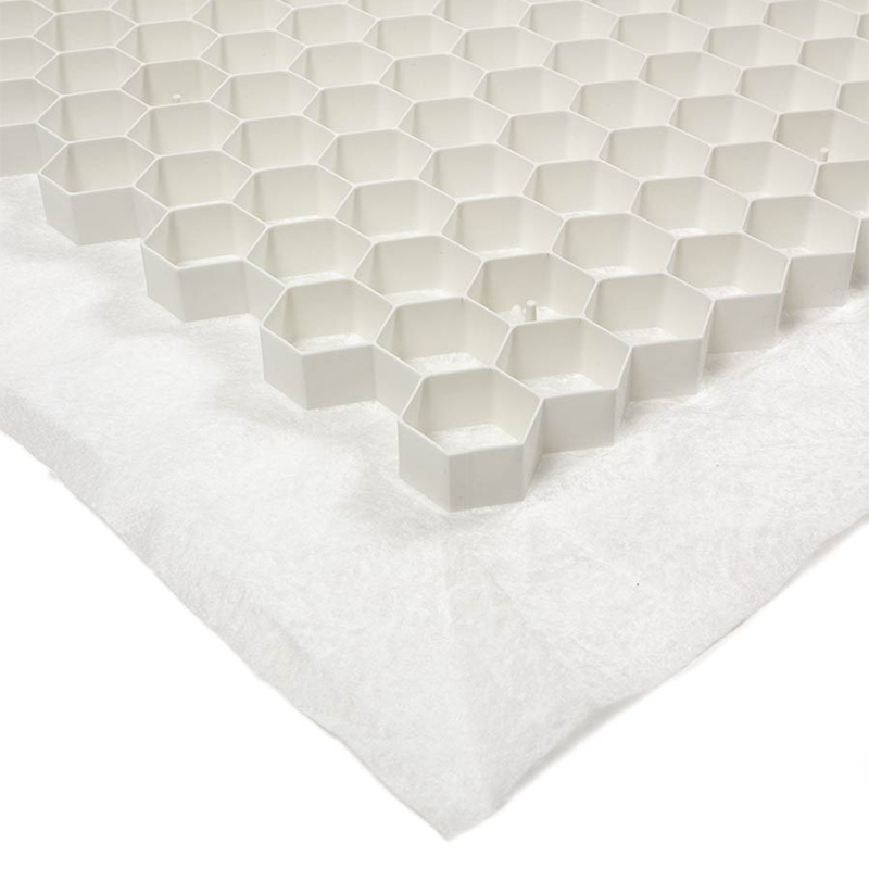 Weisse Kunststoff Wabenplatte mit Vliesunterlage fuer Kiesstabilisierung